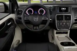 Салон, который складывается в фургон Dodge Grand Caravan