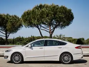 Ford Mondeo экстерьер