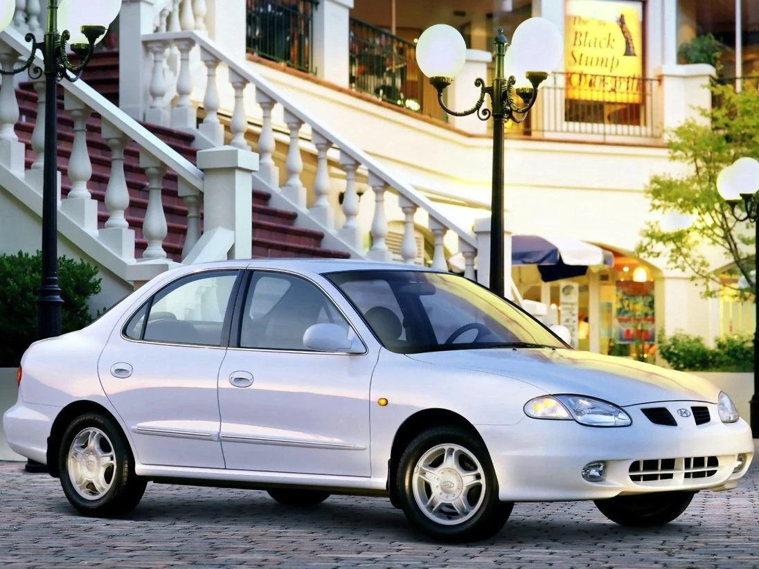 Hyundai Avante 1998–2000