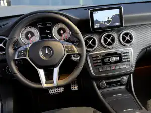 Mercedes-Benz A-Класс 2012–2015