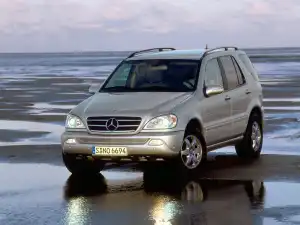 Mercedes-Benz M-Класс 2001–2005