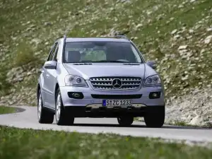 Mercedes-Benz M-Класс 2005–2008