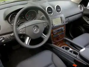 Mercedes-Benz M-Класс 2005–2008