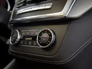 Mercedes-Benz M-Класс 2011–2015