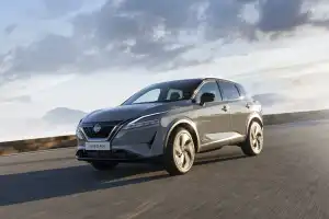 Nissan exterior design