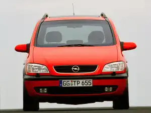 Opel Zafira 1999–2003
