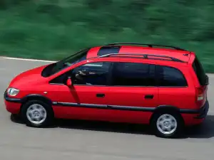 Opel Zafira 1999–2003