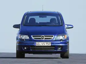 Opel Zafira 2003–2006