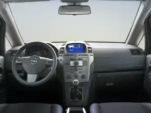 Opel Zafira 2005–2008