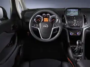 Opel Zafira 2011–2016