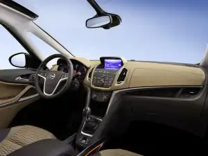 Opel Zafira 2011–2016