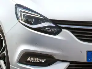 Opel Zafira 2016–2019