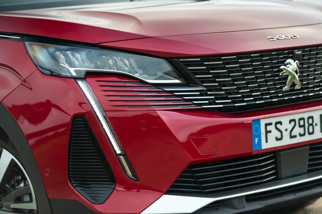 Экстерьер Peugeot 5008