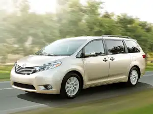 Toyota Sienna 2014–2017