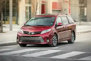 Toyota Sienna 2017–2020