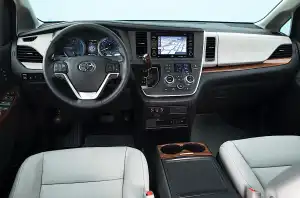 Toyota Sienna 2017–2020