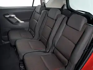Toyota Verso 2009–2013