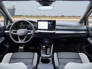 Volkswagen Golf 2024–2026