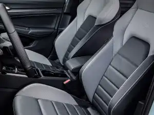 Volkswagen Golf 2024–2026