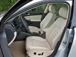 Volkswagen Jetta 2010–2015