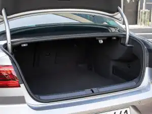 Volkswagen Passat 2019–2023