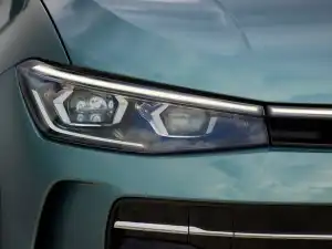 Volkswagen Passat 2023–2026