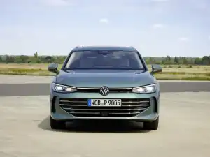 Volkswagen Passat 2023–2026