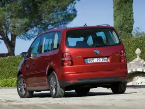Volkswagen Touran 2006–2010