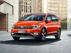 Volkswagen Touran 2010–2015