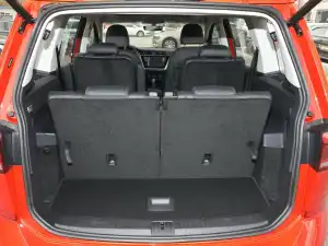 Volkswagen Touran 2010–2015
