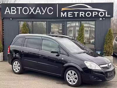 Opel Zafira B · Рестайлинг