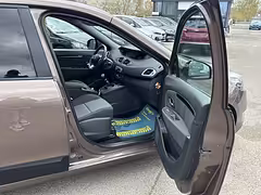Renault Scenic III · Рестайлинг — Изображение 19