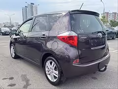 Toyota Verso-S — Изображение 5
