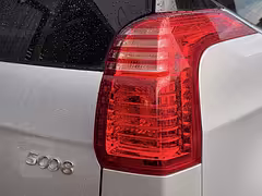 Peugeot 5008 I — Изображение 12