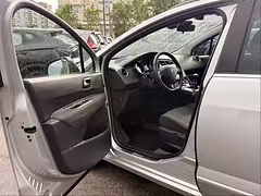 Peugeot 5008 I — Изображение 14