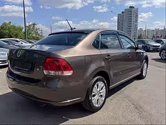 Volkswagen Polo Sedan I — Изображение 7