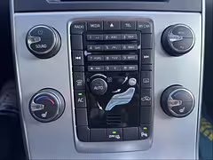 Volvo V60 I — Изображение 26
