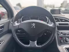 Peugeot 5008 I · Рестайлинг — Изображение 25