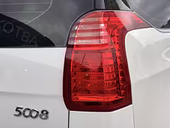 Peugeot 5008 I · Рестайлинг — Изображение 10