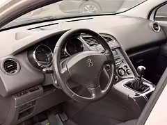 Peugeot 5008 I · Рестайлинг — Изображение 17