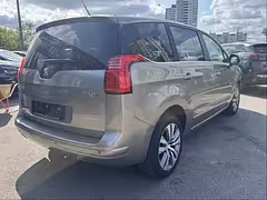 Peugeot 5008 I — Изображение 7