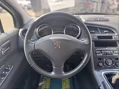 Peugeot 5008 I — Изображение 24