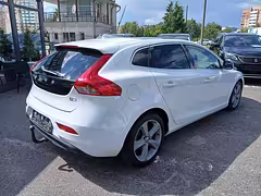 Volvo V40 II — Изображение 9