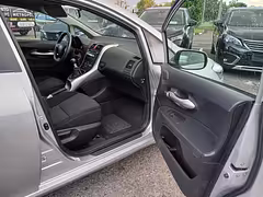 Toyota Auris I (E150) · Рестайлинг — Изображение 19