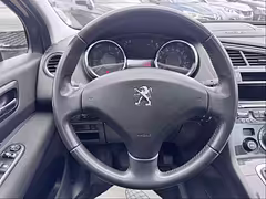 Peugeot 5008 I · Рестайлинг — Изображение 25