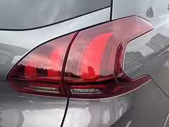 Peugeot 2008 I · Рестайлинг — Изображение 12