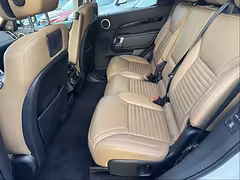 Land Rover Discovery V · Рестайлинг — Изображение 25
