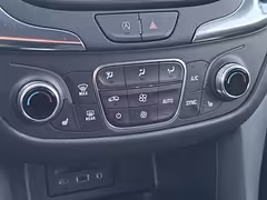 Chevrolet Equinox III · Рестайлинг — Изображение 24