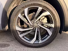 Geely Xingyue L I — Изображение 10