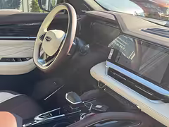 Geely Xingyue L I — Изображение 19